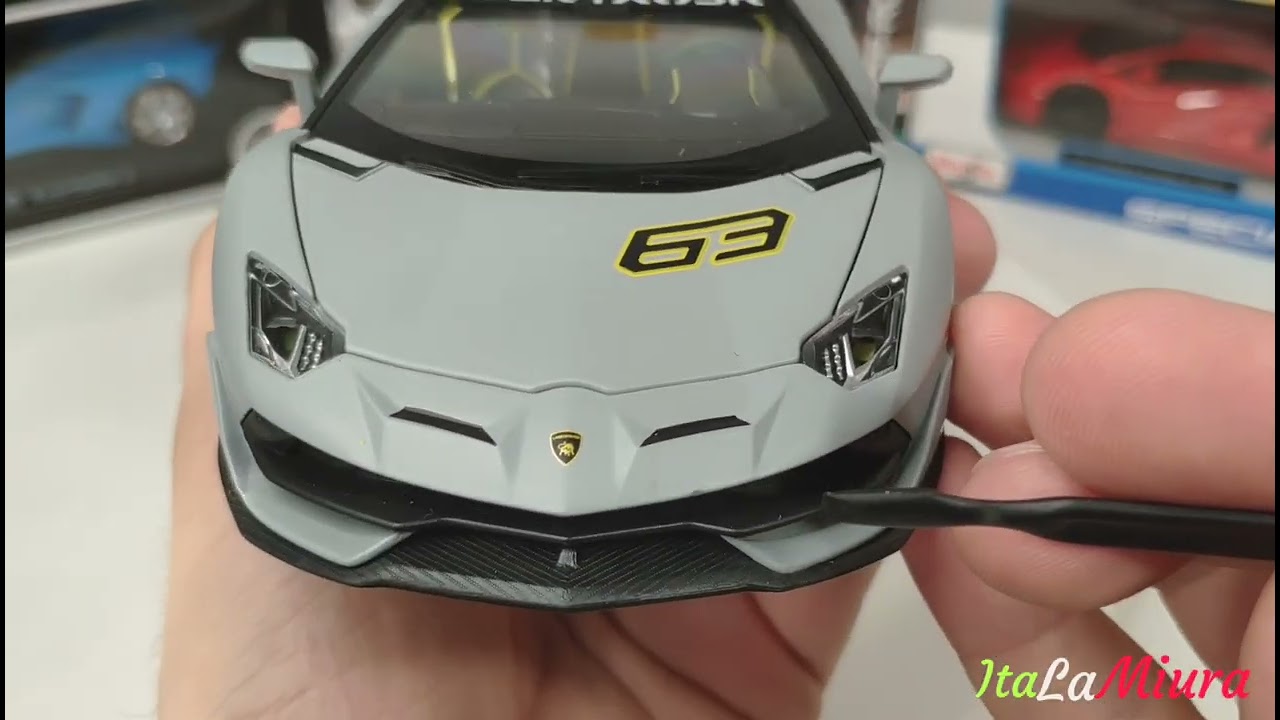 Miniauto 1:24 Lamborghini Aventador SVJ roadster