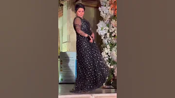 رقص شيرين عبد الوهاب في احد الاعراس بمصر 