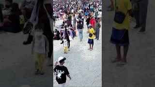 Large crowd gathers at Manila Bay Dolomite Beach on Sunday morning, Oct. 24 #Shorts