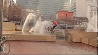Danny MacAskill /// drives around in San Francisco