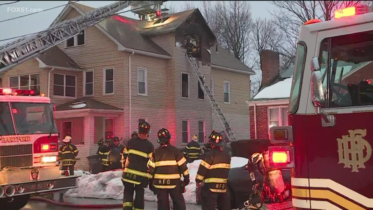 Fire damages house in Hartford - YouTube