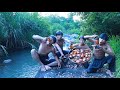 Survival in the rainforest- mans found crabs for cook -Eating delicious