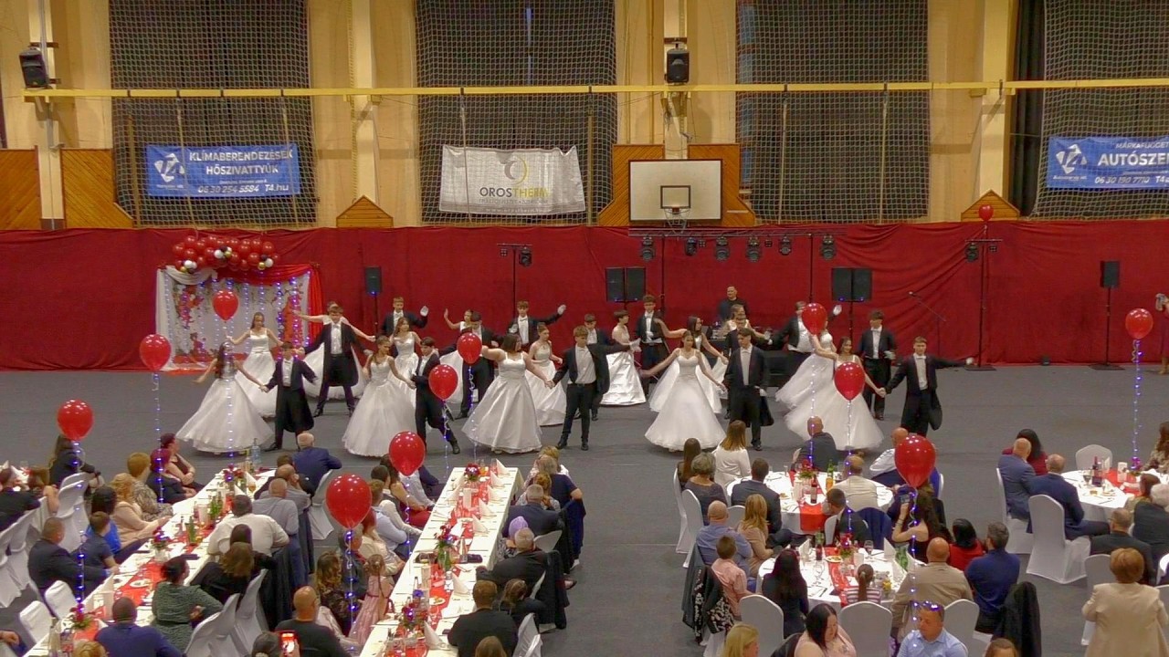 Végzősők báli tánca 1. rész