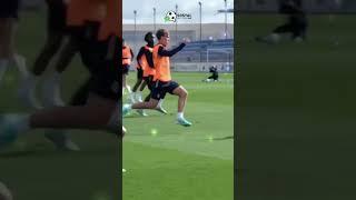 Yıldız Gibi Parlıyor. Üler