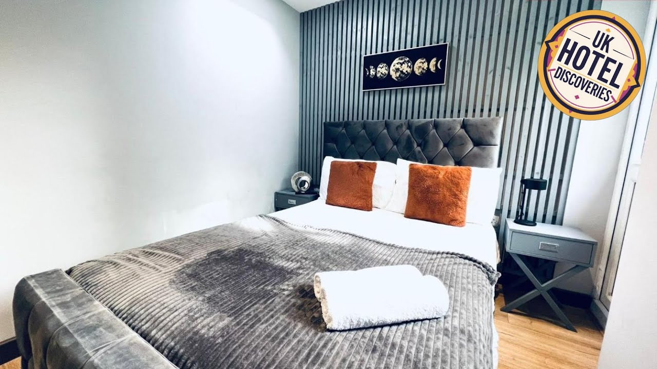 Holloway's House - NO 37 - Bright & Cozy Escape Rooms | London, United Kingdom | Hotel Review ⭐