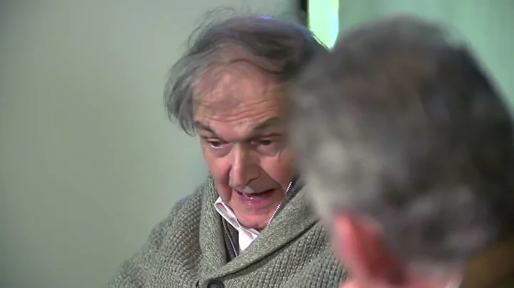 Roger Penrose explains why Quantum Mechanics is an inconsistent theory
