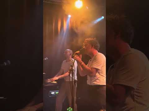 Amber Run - Fickle game live in Berlin 16.04.2025