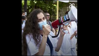 Coronavirus: Nouvelle manifestation du personnel soignant devant l’hôpital Robert Debré à Paris