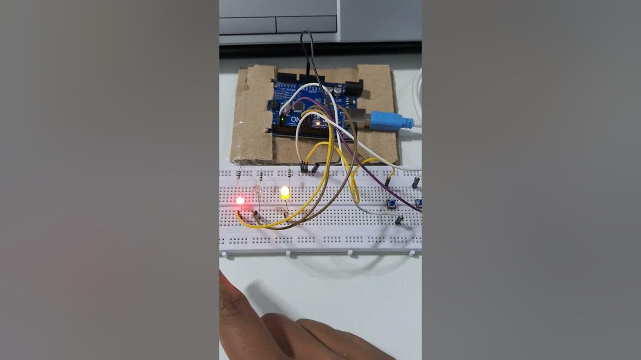 INTERRUPT VS NO INTERRUPT in Arduino UNO.Arduino LED controlled with ...