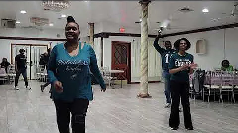 PHILLY EAGLES SLIDE - line dance by Bernadette Bur...