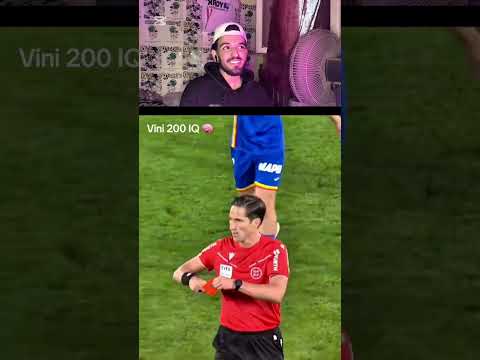 شوف فيني عمل ايه في الحكم واللاعب Football ريالمدريدومانشسترسيتي Viajar Viral 