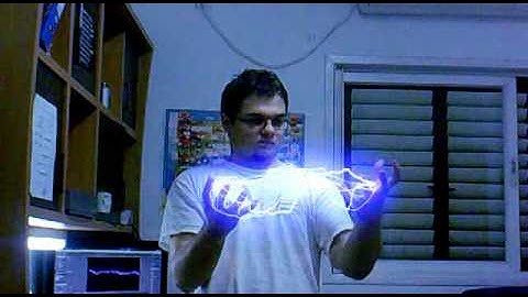 Adobe After Effects CS5 lightning effect