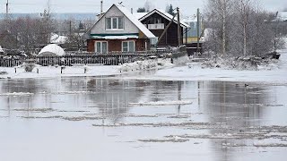 Потоп из-за стремительного потепления обрушился на Беларусь. Дома затоплены, люде эвакуируют