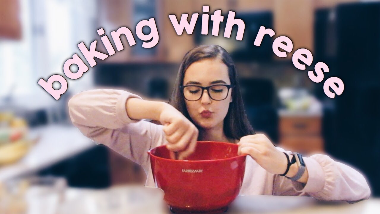BAKING WITH REESE | WALNUT CHOCOLATE CHIP BANANA BREAD (vegan) - YouTube