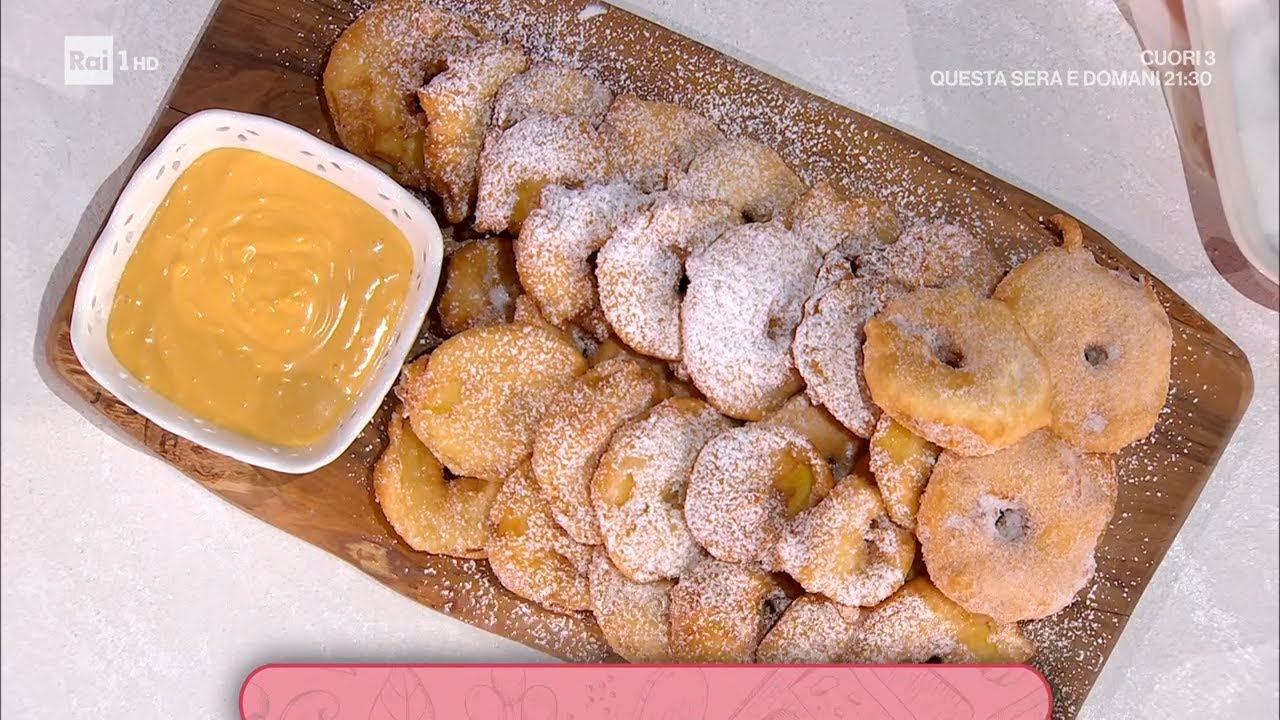 Frittelle di mele in salsa al rum - È sempre mezzogiorno 16/02/2026