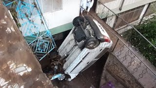 Flood Damaged Vehicles In Baru Sahib. Now Everything Is Getting Recovered.