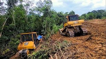 How To Clear The Land Using Dozer CAT D7R and CAT D6G