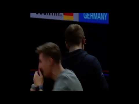 الفرق بينهم ملي ثانية وحدة  