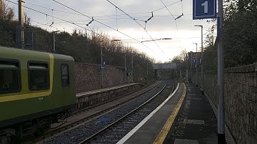 DART CLASS 8300/8100 NO. 8313 DEPARTING SANDYCOVE