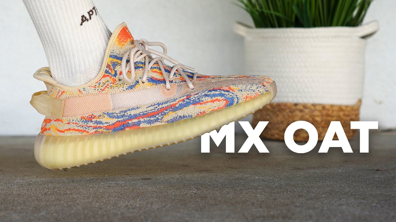 YEEZY  V2 MX OAT Review & GIVEAWAY