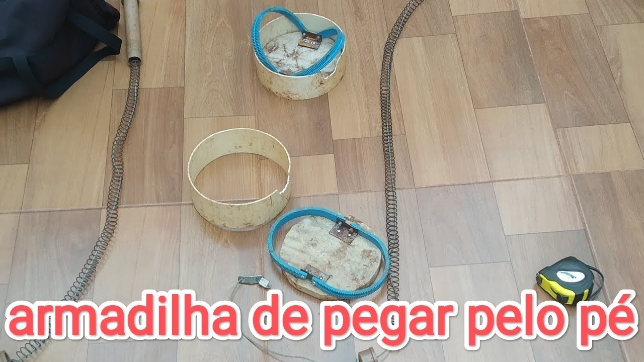 Капкан для ловли любого вида животных за лапу.