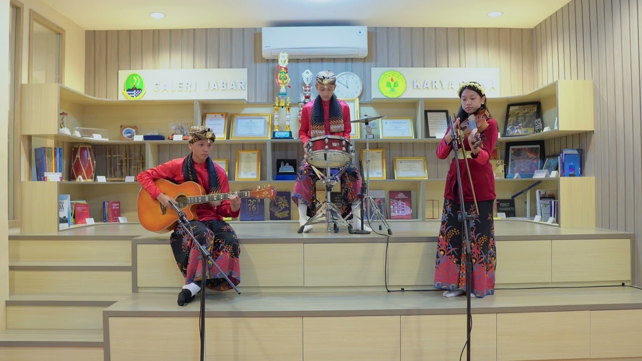 ANSAMBEL MUSIK | FLS2N TINGKAT PROVINSI JAWA BARAT | SMP LABSCHOOL CIBUBUR | LAGU 1