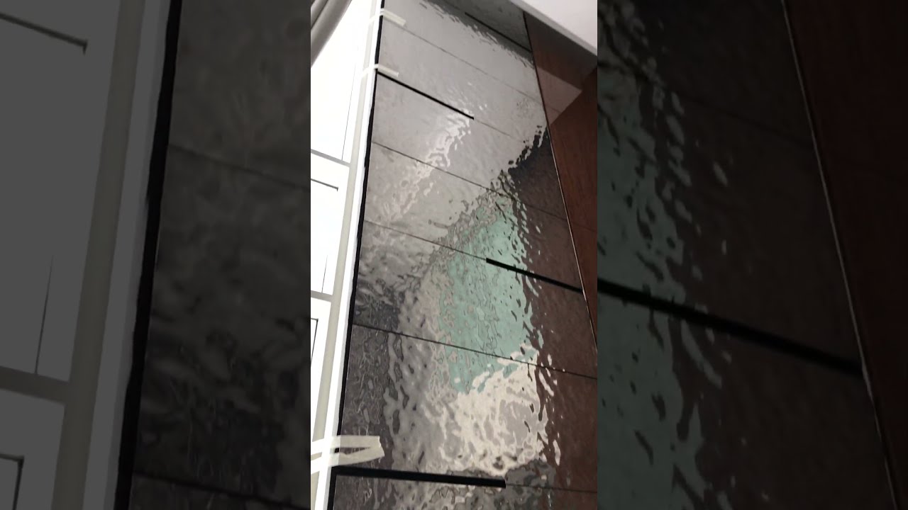 Luxury Private Villa Wall Decorated with Reflective Glass Wall Panels 