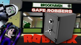 🏘 Robbing Houses in Brookhaven RP (WE GOT CAUGHT!)