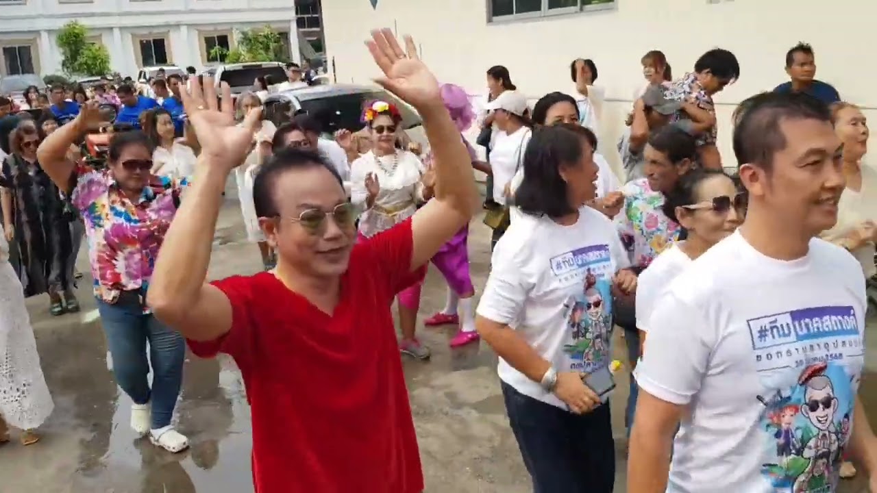 งานบวชพระสยามรัฐ จันทร์ศรี ขาดไม่ได้ นางฟ้าแดนซ์เซอร์คลอง 3
