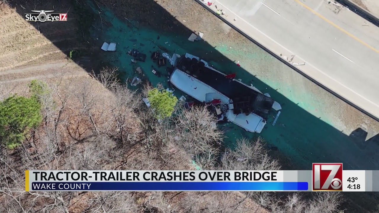 Tractor-trailer goes over bridge in Raleigh - YouTube