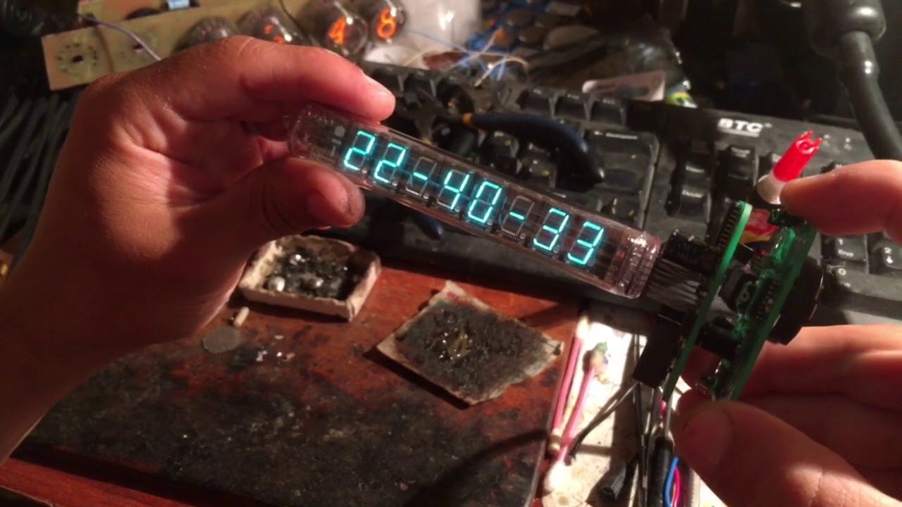 Часы на ИВ-18 - YouTube