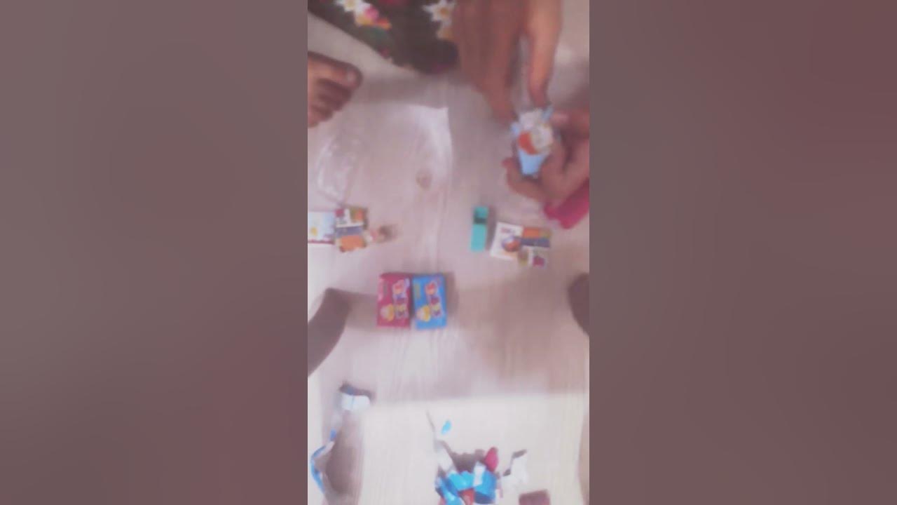 Toys boks kutusu açıyoruz!! ablam gilde yiyenimle video çektim YouTube