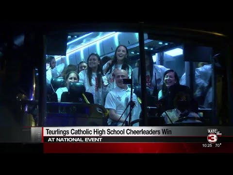 Teurlings Catholic High School cheerleaders win at national event