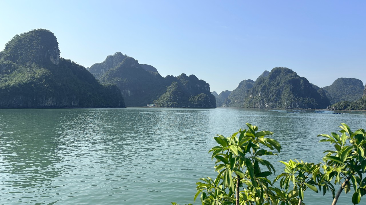 Vietnam Holiday April 2026 - Part 3: Ha Long Bay, Hanoi and Singapore stopover