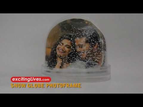 Snow Globe Photo frame - video from ExcitingLives