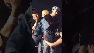 Hyunjin what are you doing oh my god #hyunjin #bangchan #straykids #skzconcert