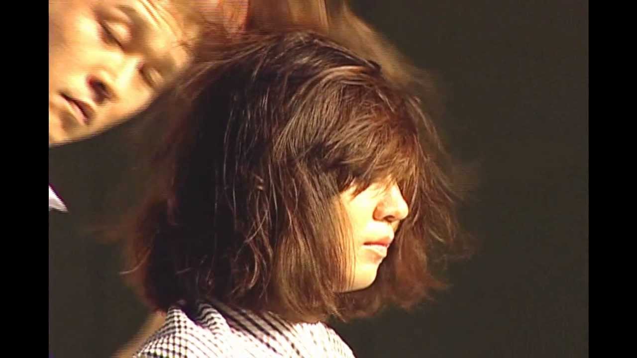 SWITCHSCISSORS LADY- HAIRSHOW (2011 BEAUTY DESIGN EXPO)