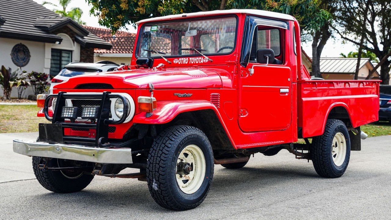 1977 Toyota Land Cruiser HJ45 Walk-around Video - YouTube