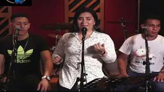 Video thumbnail of "Me dices que ya te vas -  Interpretado por La Mushita  y  el Duo Chalaco"