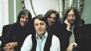 The Beatles- I&#39;m So Tired (Sung by Paul McCartney)