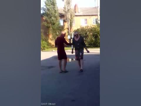 Мужики в платье - YouTube
