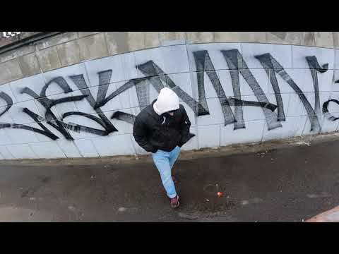 Graffiti review with Wekman.  Big tags /// Flame Booster