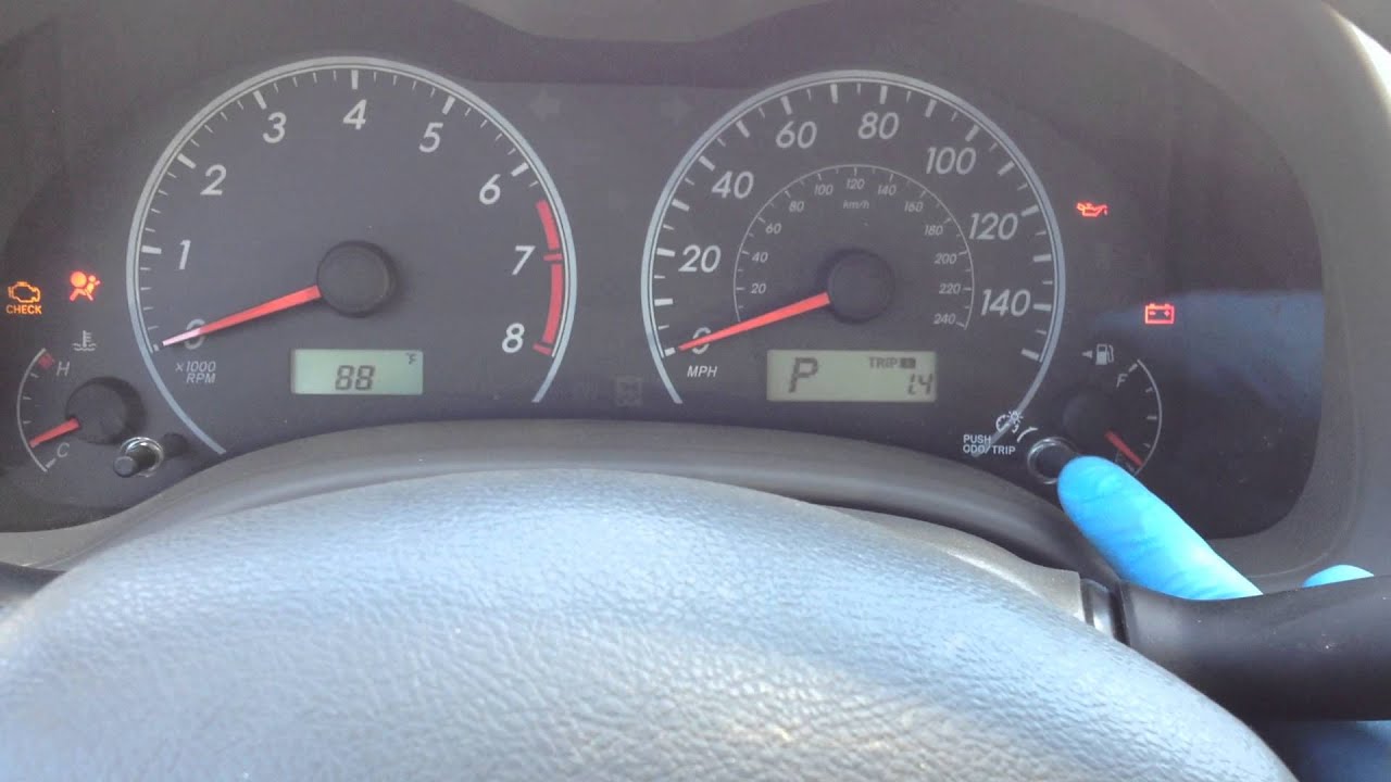 2007 toyota camry flashing tire pressure light