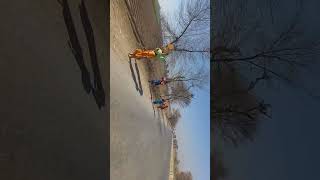 Treavling Just Tim Pas