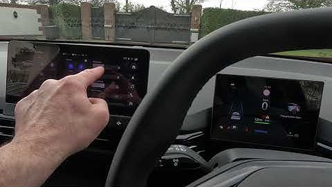 MG4 EV Display Screen Brightness Adjustment -  both screens can be individually adjusted
