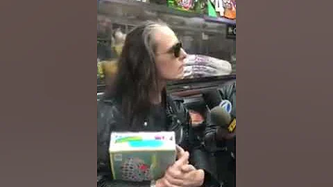 Teresa Sue Klein aka #CornerstoreCaro...  APOLOGIZ...
