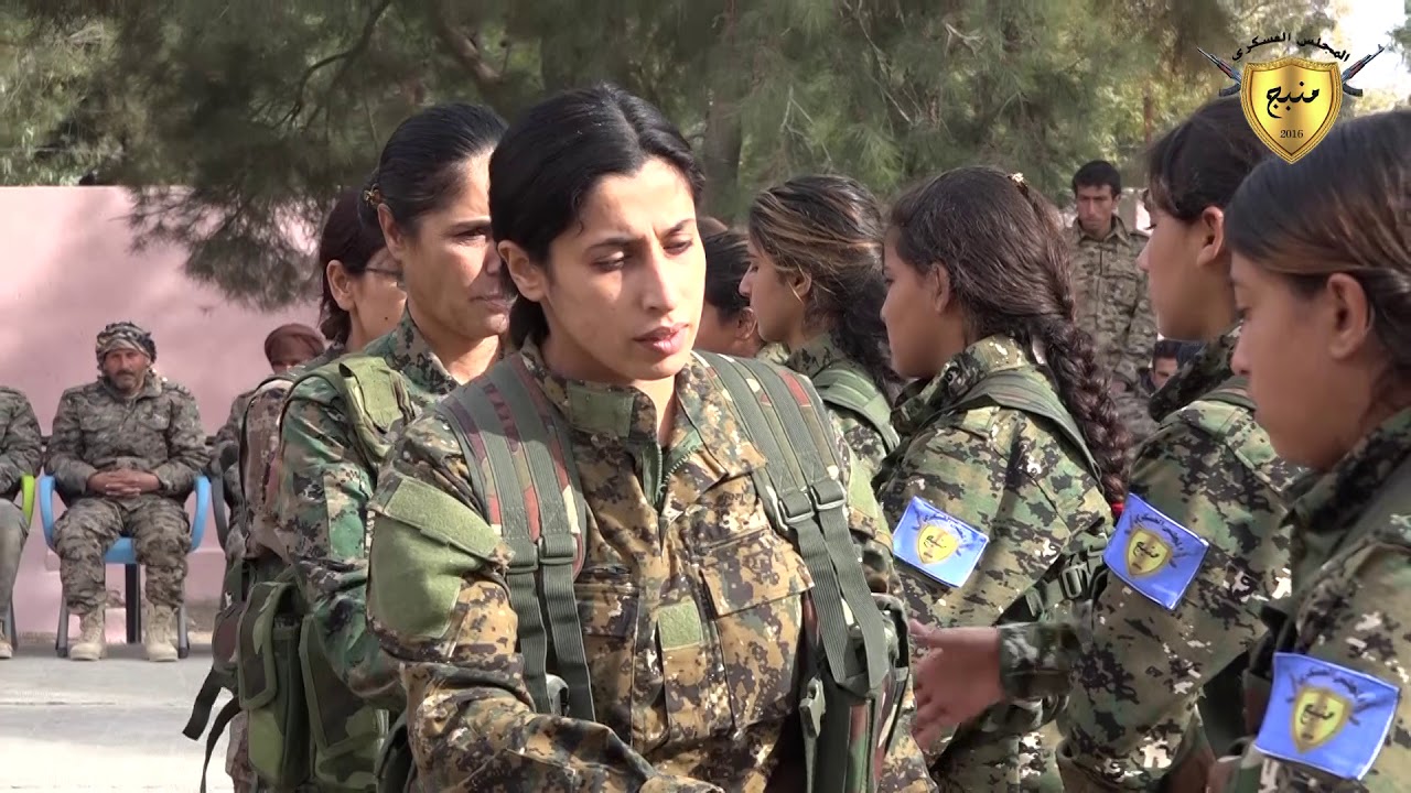 مشاهد من تخريج دورة الشهيدة ساكينة عسلية في اكاديمية الشهيدة روكسان 5 12 2017