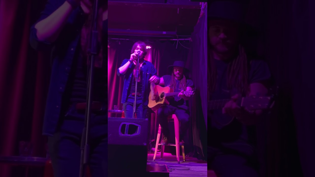 BEST KAZOO SOLO EVER! - YouTube