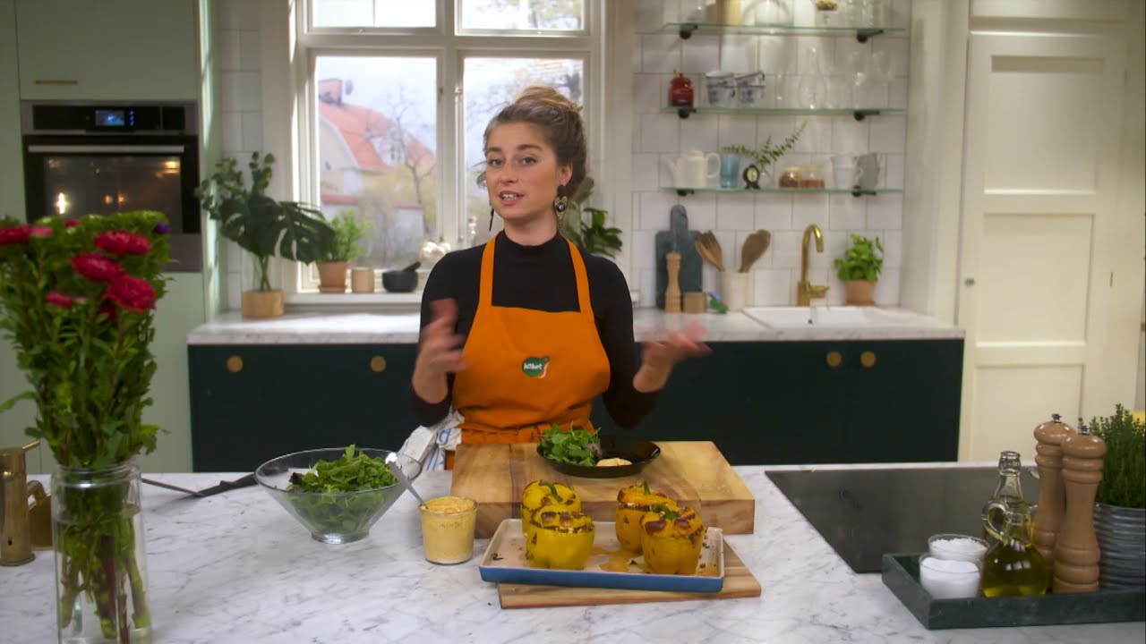 Kökets middag: Fyllda paprikor med ris, zucchini och linser - Köket