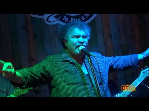 Custom Blues Band & Branyó.:Vörös ház.